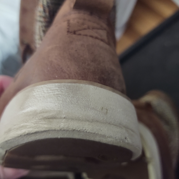 Harris Tweed Boots - Picture 7 of 12